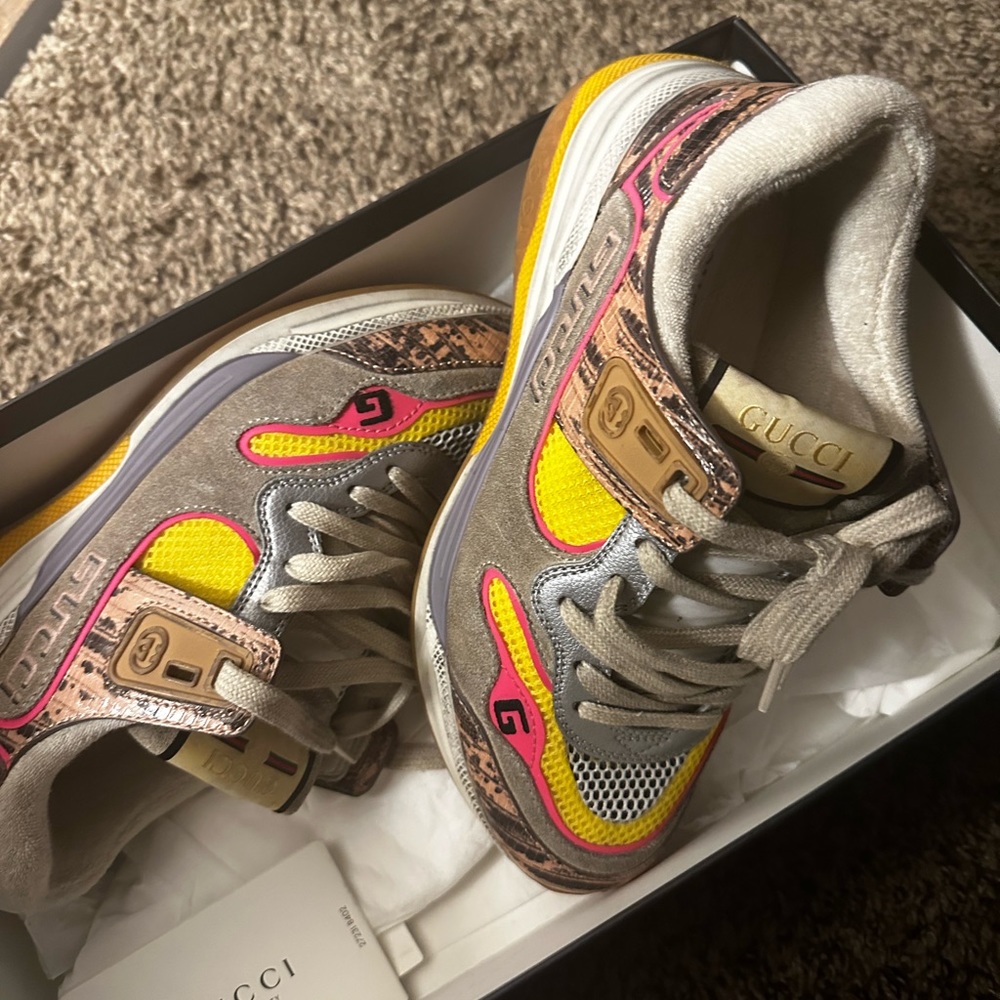 Gucci sneakers